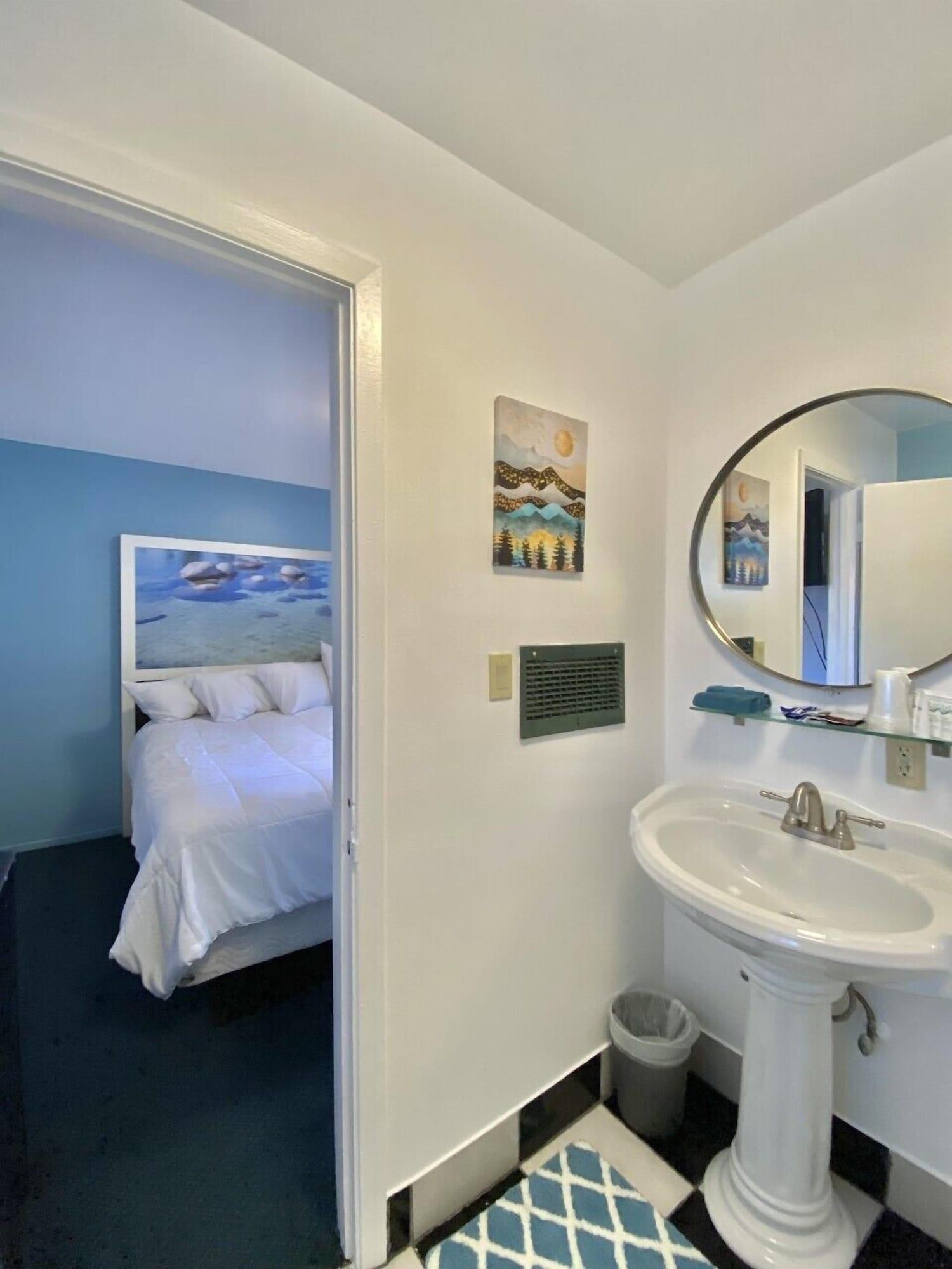 Bluebird Day Inn & Suites South Lake Tahoe Εξωτερικό φωτογραφία
