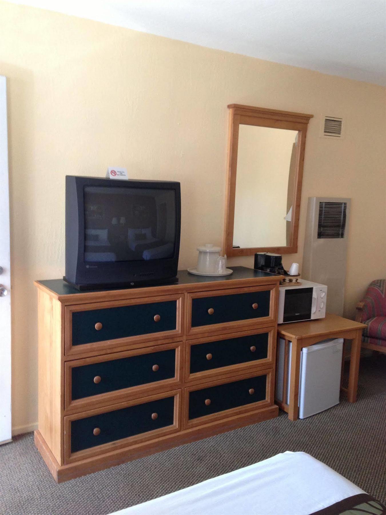 Bluebird Day Inn & Suites South Lake Tahoe Εξωτερικό φωτογραφία